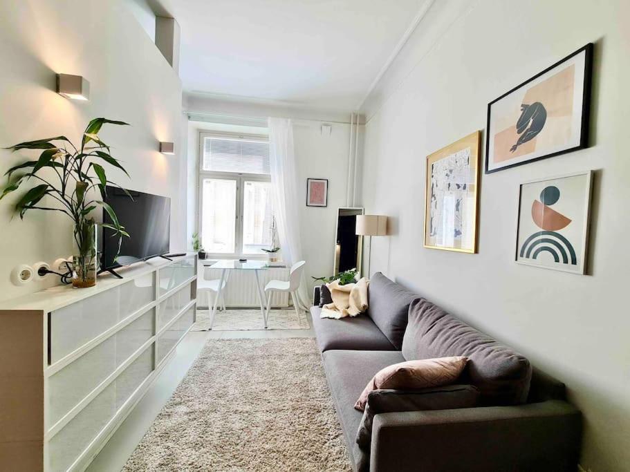 Stylish Studio In Downtown Helsinki Esterno foto